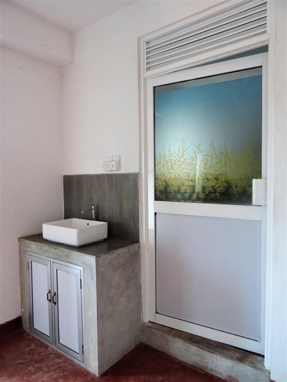 Beach Break Surf Hostel Велигама Экстерьер фото